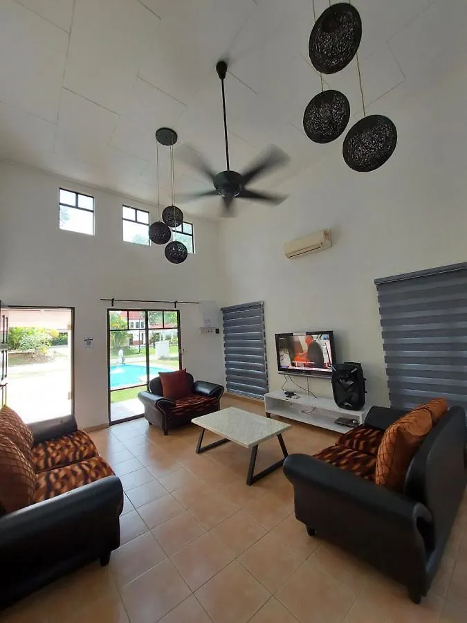 Holiday Villa Famosa Malacca