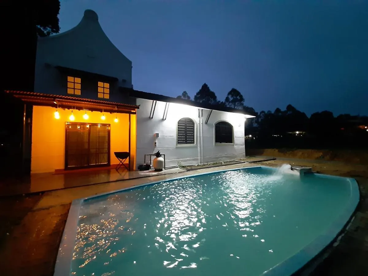 Holiday Villa Famosa Малакка Дом отдыха