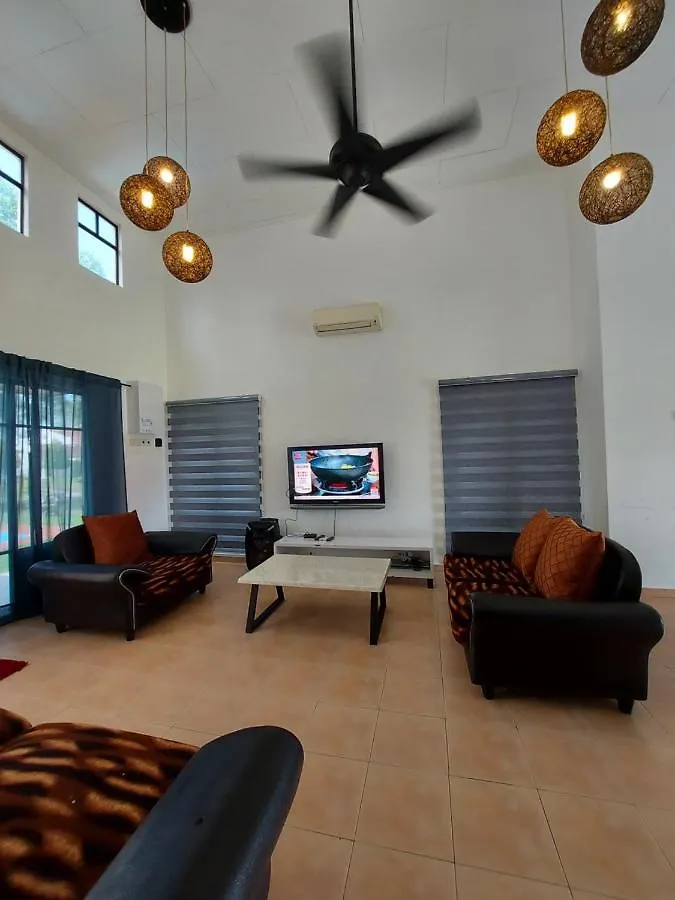 Holiday Villa Famosa Малакка